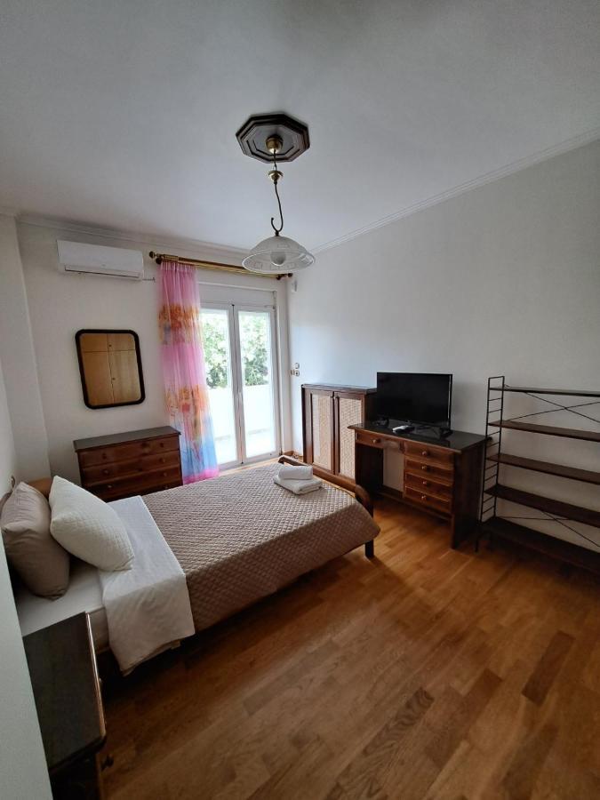 Seaview Flora'S Luxury Apartment-300Meters From The Beach Rethymno Exteriör bild