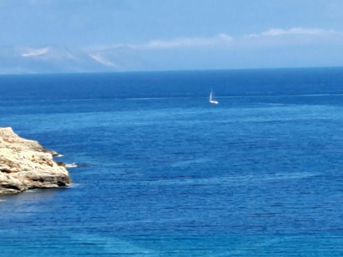 Seaview Flora'S Luxury Apartment-300Meters From The Beach Rethymno Exteriör bild